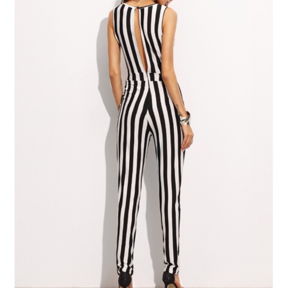 Striped Sleeveless Jumper BodySuit in Crew Neck - Picture 2 of 4